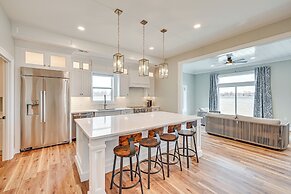 Views, Swimming & Family Fun: Chapman Lake Retreat