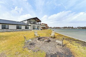 Views, Swimming & Family Fun: Chapman Lake Retreat