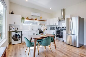 Hot Tub, Boat Ramp: Cabin Close to Canyon Lake