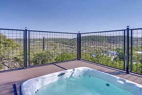 Hot Tub, Boat Ramp: Cabin Close to Canyon Lake