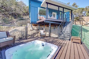 Hot Tub, Boat Ramp: Cabin Close to Canyon Lake