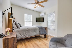 Hot Tub, Boat Ramp: Cabin Close to Canyon Lake