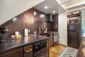 Walk to Lake Arrowhead: Peaceful Mountain Retreat!