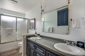 Walk to Lake Arrowhead: Peaceful Mountain Retreat!