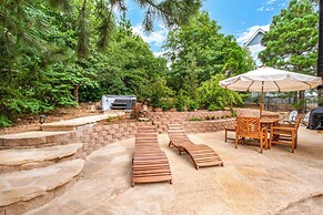 Walk to Lake Arrowhead: Peaceful Mountain Retreat!