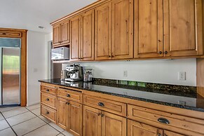 Walk to Lake Arrowhead: Peaceful Mountain Retreat!