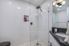 Walk to Lake Arrowhead: Peaceful Mountain Retreat!