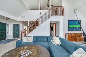 Walk to Lake Arrowhead: Peaceful Mountain Retreat!