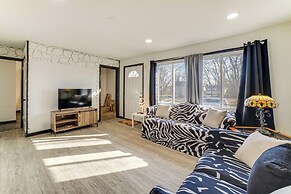 3 Mi to Hard Rock Casino: Charming Home in Gary!