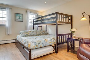 Near Beaches & Waterfront Dining: Home in Hampton!