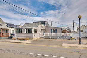 Near Beaches & Waterfront Dining: Home in Hampton!