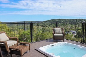 Close to Canyon Lake: Cabin - Boat Ramp & Hot Tub