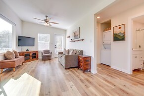 Close to Canyon Lake: Cabin - Boat Ramp & Hot Tub