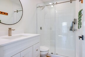 Close to Canyon Lake: Cabin - Boat Ramp & Hot Tub