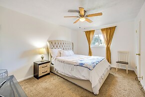 9 Mi to Dtwn: Spacious Retreat in Corpus Christi!