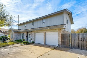 9 Mi to Dtwn: Spacious Retreat in Corpus Christi!