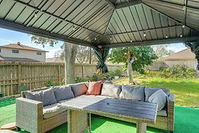 9 Mi to Dtwn: Spacious Retreat in Corpus Christi!