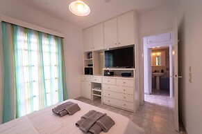 Naoussa Breeze Residence