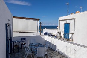 Naoussa Breeze Residence