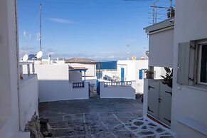 Naoussa Breeze Residence