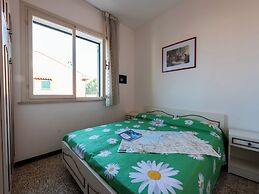 Relaxing Townhouse With Pool Access in Bibione
