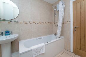 2 Bedroom Luxury Apartment
