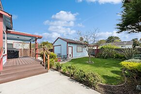 Coastal Getaway 5 Bedroom Home