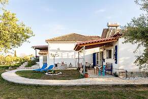 Petalidi Sunny Home One