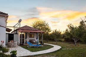 Petalidi Sunny Home One