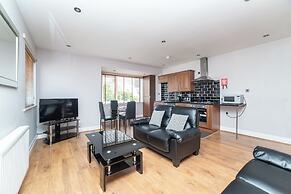 2 Bedroom Apartment 4 Guests