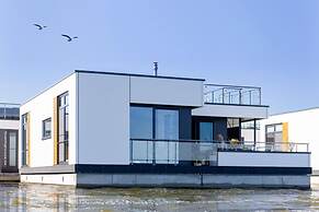 Coastal Comfort With Terrace