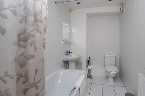 2 Bedroom Apartrment