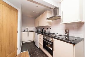 2 Bedroom Apartrment