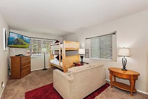 Eagle's Nest Cabin Pool Table Near Lake