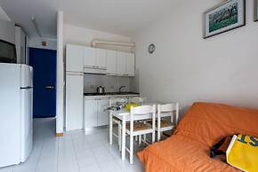 Cozy Studio With Lateral sea View in Bibione