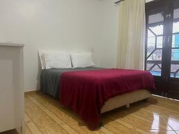 SOBRADO NO CORAÇÃO DO COSTA E SILVA