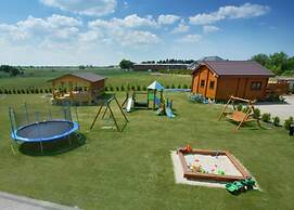 Holiday Homes With Pool, Mielenko