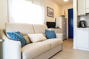 Cozy Flat With Lateral sea View in Bibione