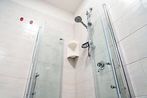 Cozy Flat With Lateral sea View in Bibione