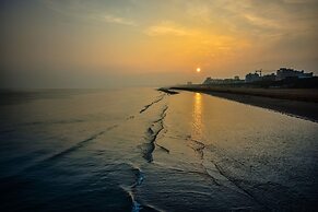 Cozy Flat With Lateral sea View in Bibione