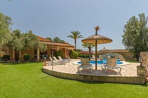 Can Revell Villa With Pool & Jacuzzi