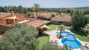 Can Revell Villa With Pool & Jacuzzi