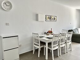 04 AN - Stay Ease Apartment