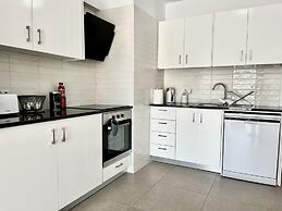 04 AN - Stay Ease Apartment