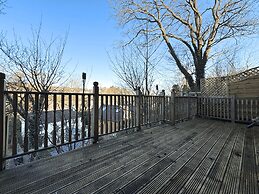 Stunning 4 BR Townhouse for 9