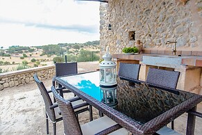 Cozy Mountain-view Villa
