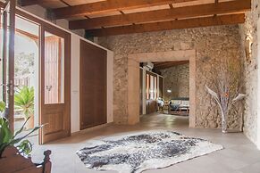 Cozy Mountain-view Villa