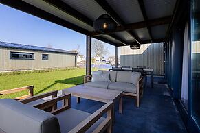 Docklodge Stay by the Water