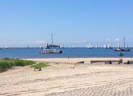 Waterfront Retreat, Friesland