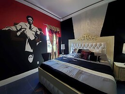 Luxury Mansion w Pool Sleeps 60